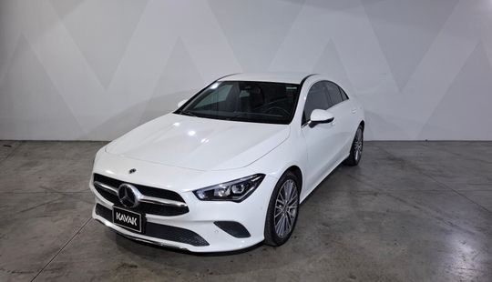 Mercedes Benz • Clase CLA