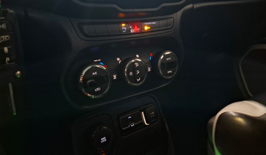 Jeep Renegade 2.4 LONGITUDE AUTO Suv 2016