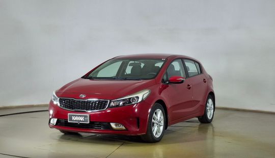 Kia • CERATO 5