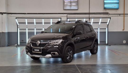 Renault • Sandero Stepway