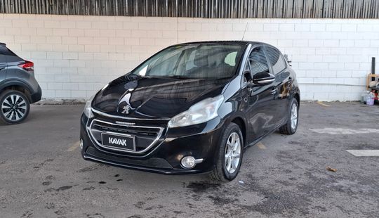 Peugeot • 208