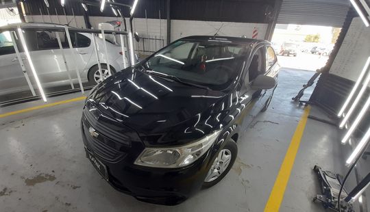 Peugeot • 208