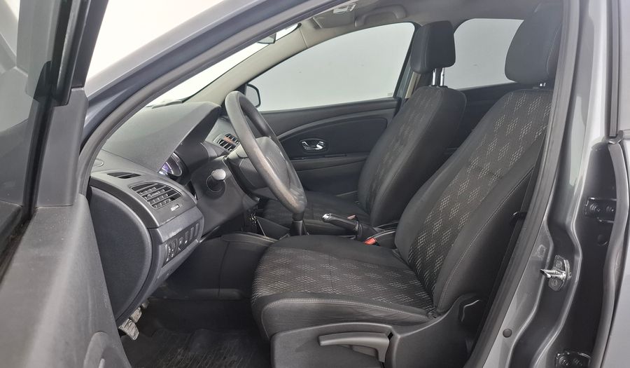 Renault Fluence 1.6 DYNAMIQUE PACK Sedan 2015