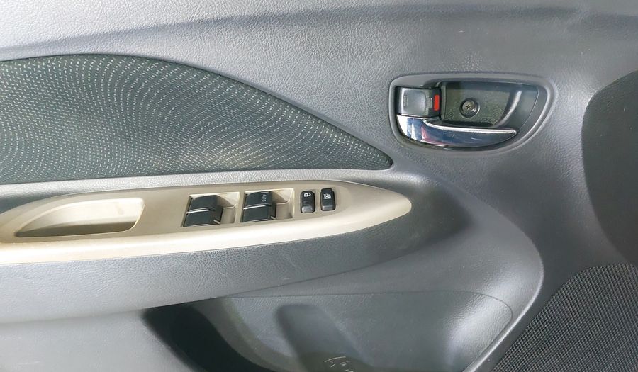 Toyota Yaris 1.5 SEDAN PREMIUM AT Sedan 2016