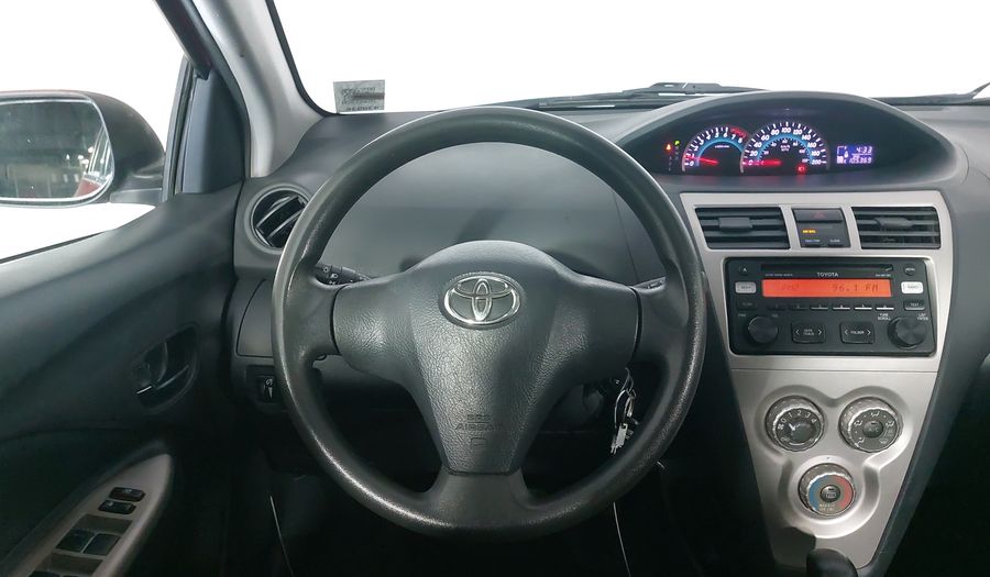 Toyota Yaris 1.5 SEDAN PREMIUM AT Sedan 2016