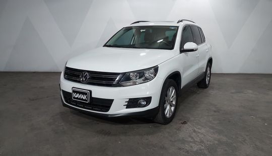 Volkswagen • Tiguan