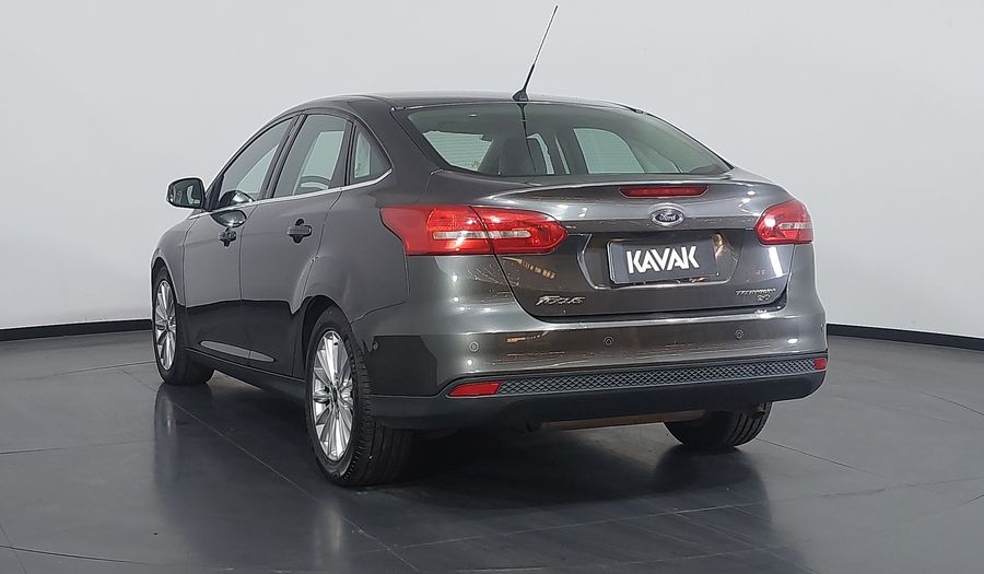 Ford Focus TITANIUM PLUS FASTBACK Sedan 2017