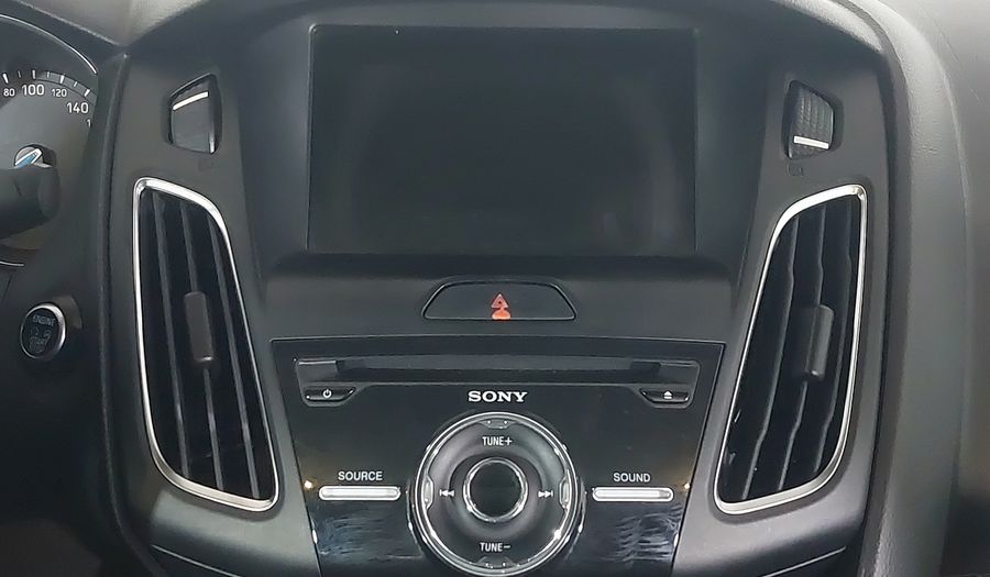 Ford Focus TITANIUM PLUS FASTBACK Sedan 2017