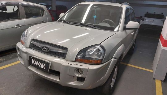 Hyundai • Tucson