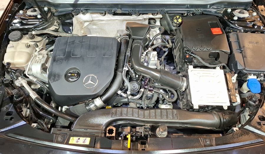 Mercedes Benz Clase Cla 1.3 CLA 200 PROGRESSIVE DCT Coupe 2021