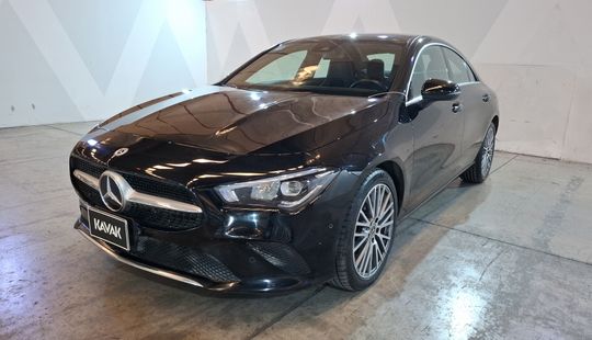 Mercedes Benz • Clase CLA