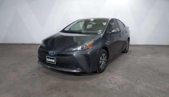 Toyota • Prius