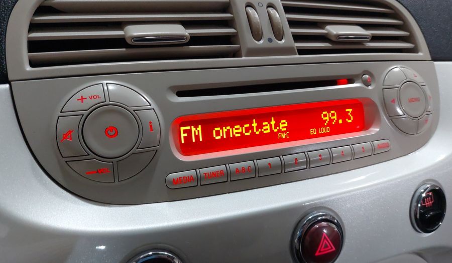 Fiat 500 1.4 TRENDY MT Hatchback 2015