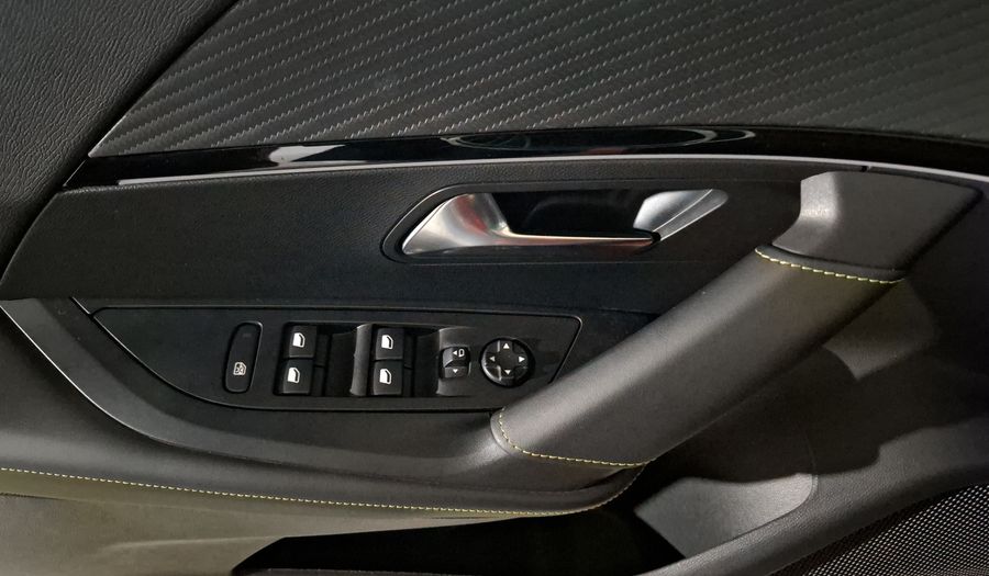 Peugeot 2008 1.2 GT AUTO FL Suv 2025