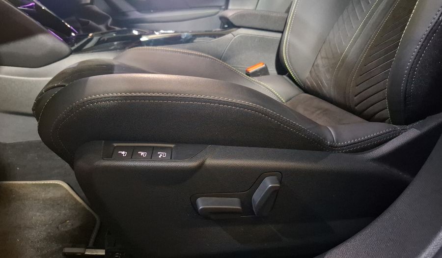 Peugeot 2008 1.2 GT AUTO FL Suv 2025
