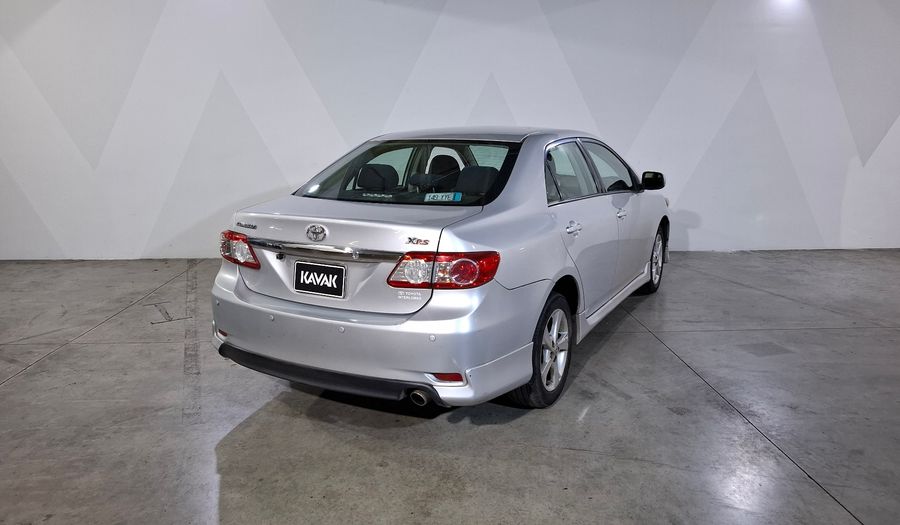 Toyota Corolla 2.4 XRS AT Sedan 2013