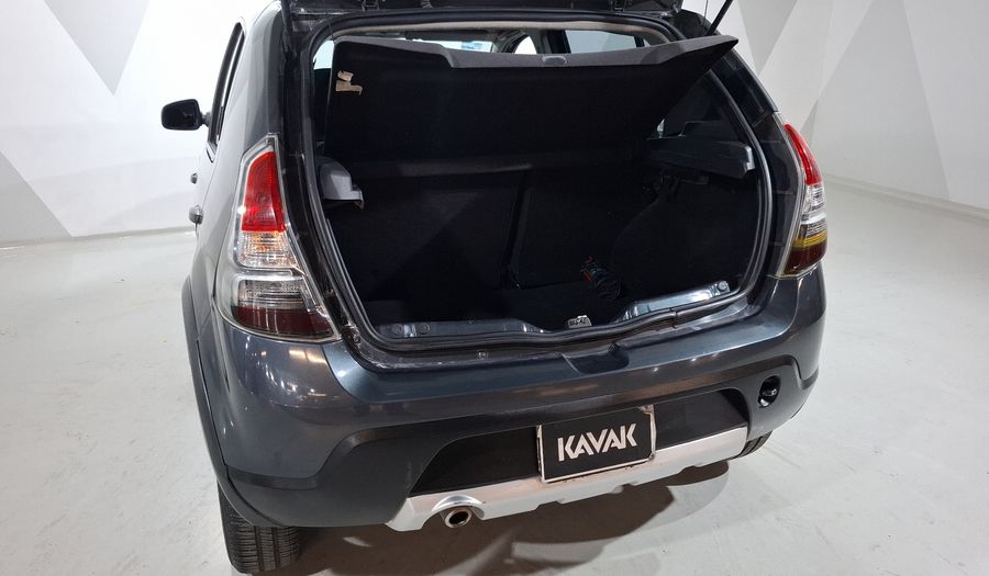 Renault Stepway 1.6 DYNAMIQUE MEDIA NAV MT Hatchback 2014