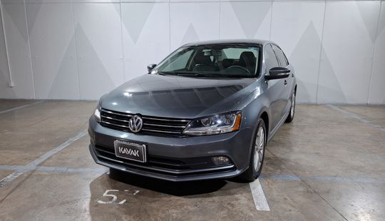 Volkswagen • Jetta