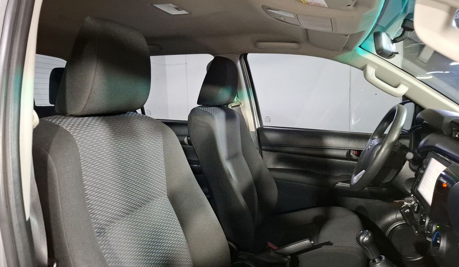 Toyota Hilux 2.7 SR DOBLE CABINA Pickup 2023