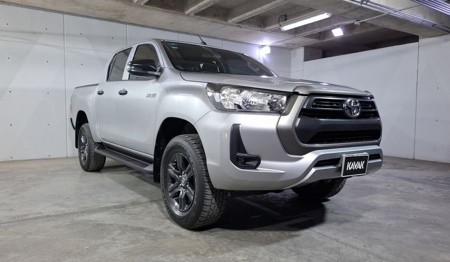 Toyota Hilux 2.7 SR DOBLE CABINA Pickup 2023