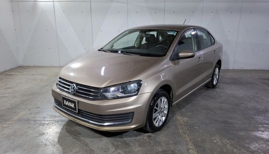 Volkswagen • Vento