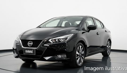 Nissan • Versa
