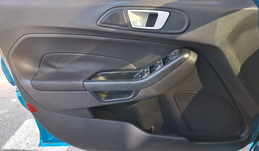 Ford Fiesta Kinetic Design 1.6 S PLUS Hatchback 2016