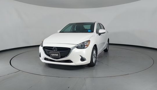 Mazda • Mazda 2
