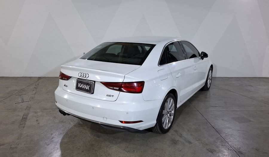 Audi A3 2.0 TFSI SELECT Sedan 2017