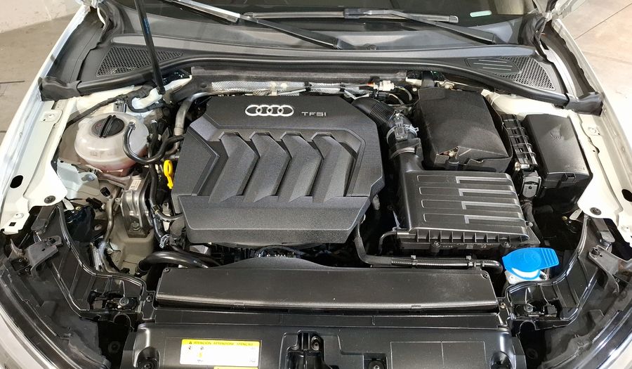 Audi A3 2.0 TFSI SELECT Sedan 2017