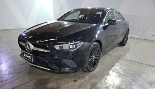 Mercedes Benz • Clase CLA