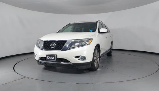 Nissan • Pathfinder