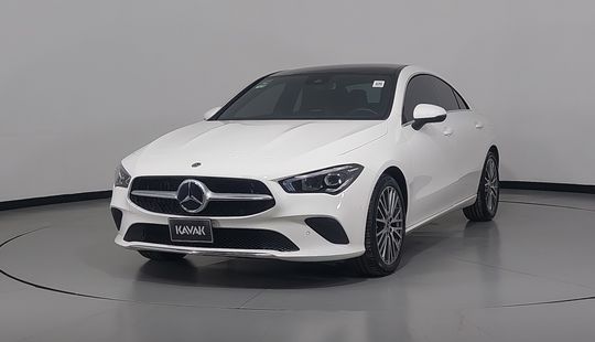 Mercedes Benz • Clase CLA