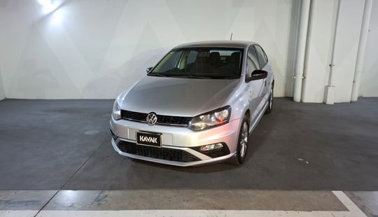 Volkswagen • Vento