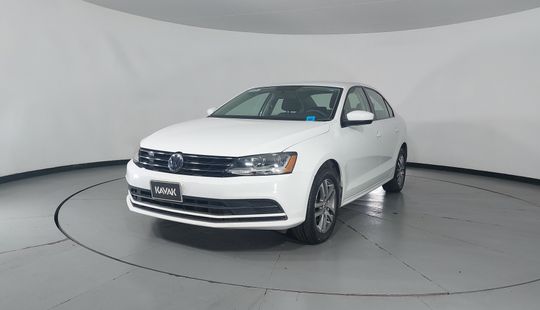 Volkswagen • Jetta