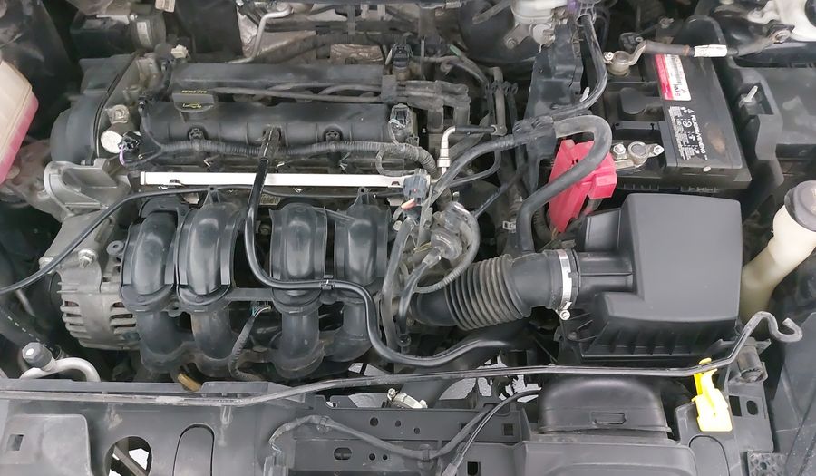Ford Fiesta 1.6 S MT Sedan 2015