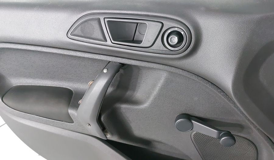 Ford Fiesta 1.6 S MT Sedan 2015