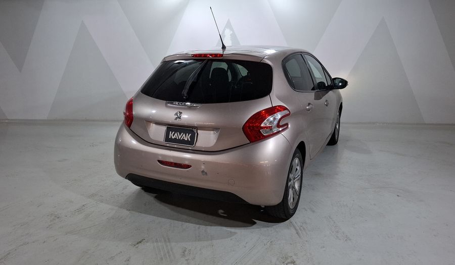 Peugeot 208 1.6 ALLURE PACK MT Hatchback 2014