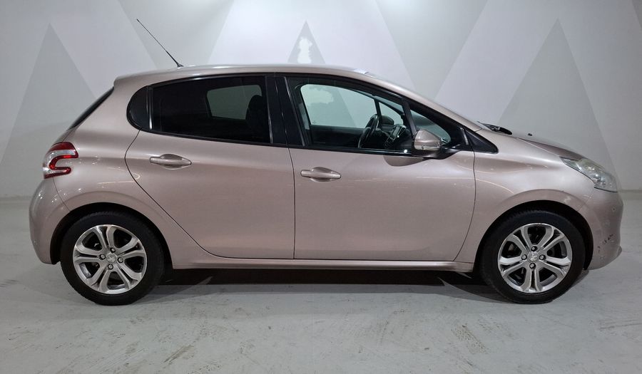Peugeot 208 1.6 ALLURE PACK MT Hatchback 2014
