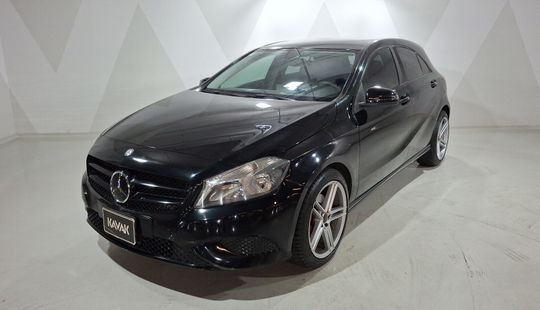 Mercedes Benz • Clase A