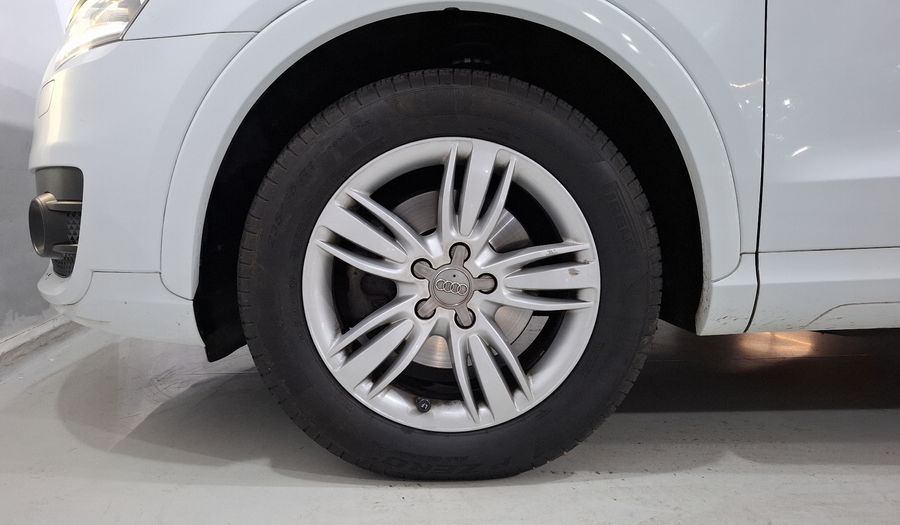 Audi Q3 2.0 LUXURY 211 HP S TRONIC Suv 2013