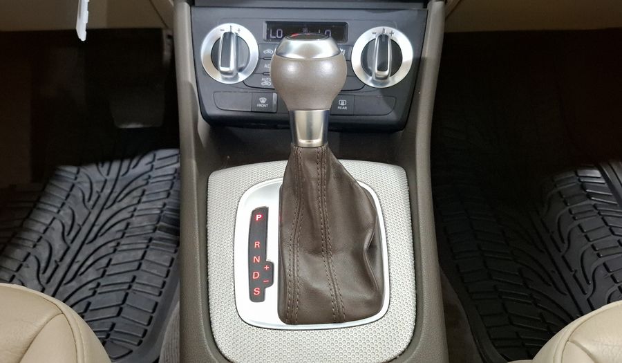 Audi Q3 2.0 LUXURY 211 HP S TRONIC Suv 2013