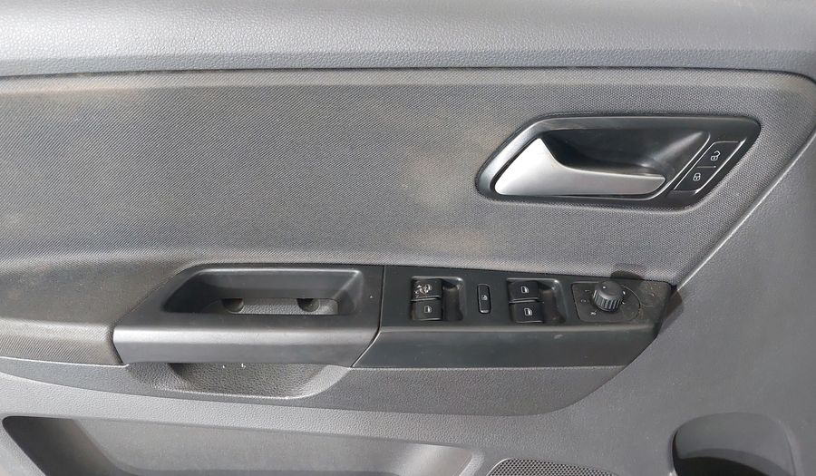 Volkswagen Crossfox MI Hatchback 2013