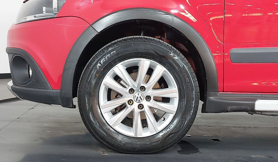 Volkswagen Crossfox MI Hatchback 2013