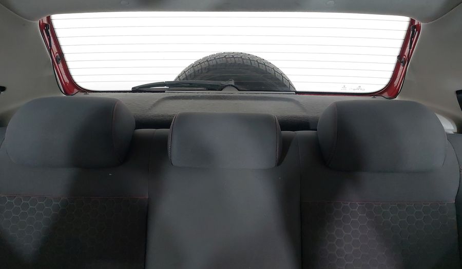 Volkswagen Crossfox MI Hatchback 2013