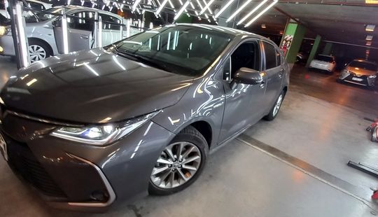 Toyota • Corolla