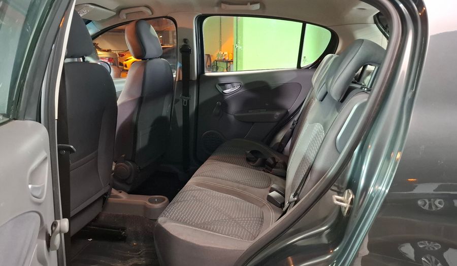 Fiat Palio 1.4 ATTRACTIVE Hatchback 2015