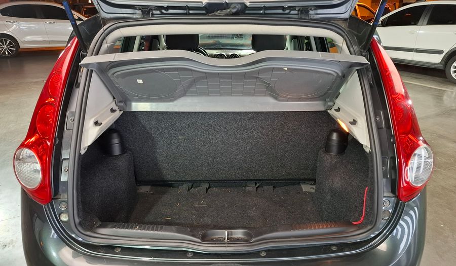 Fiat Palio 1.4 ATTRACTIVE Hatchback 2015