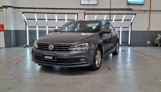 Volkswagen • Vento