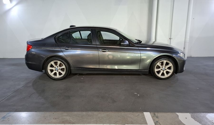 Bmw Serie 3 2.0 320IA Sedan 2013